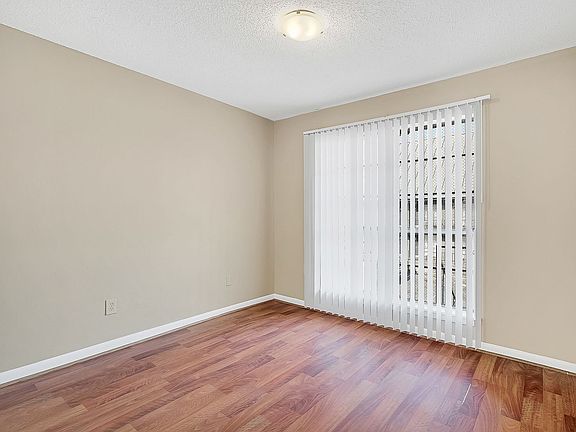 4th image of 3652 Clairmont Ave S APT 19