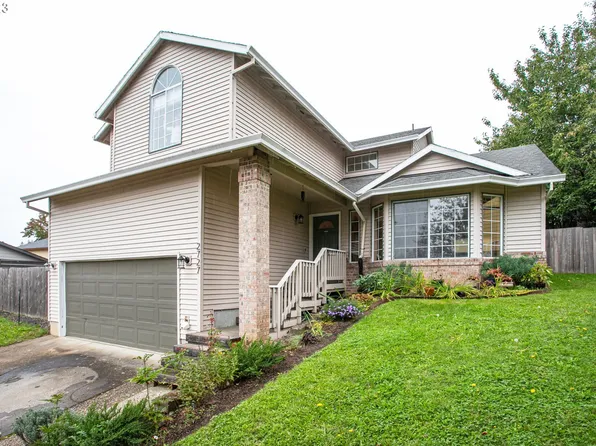 2727 SW Corbeth Ln, Troutdale, OR 97060