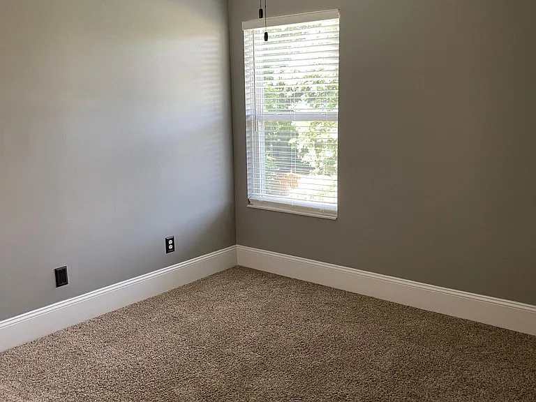 5271 Summerset Dr — Photo 52