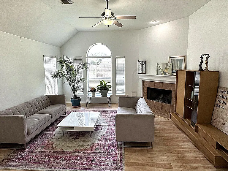 17630 Riata Springs Ln — Photo 10