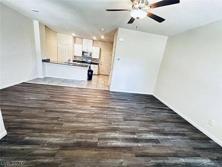 7331 Sunray Point St — Photo 2
