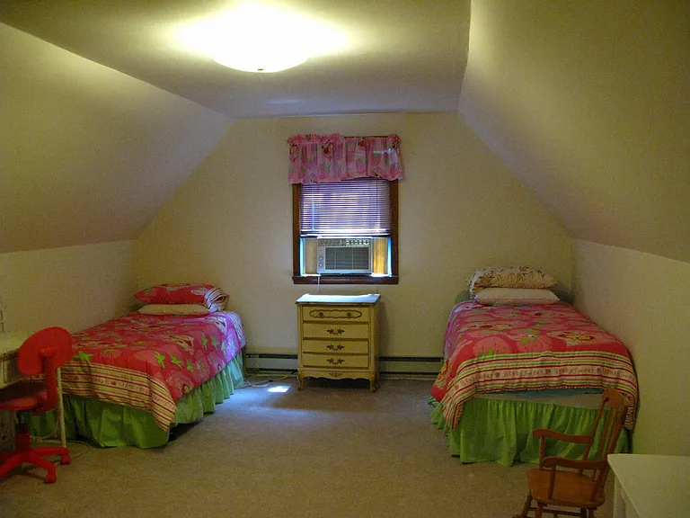 392 Hallowood Dr — Photo 23