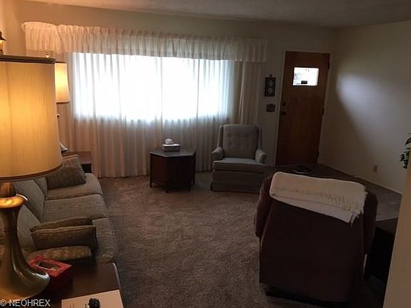 5th image of 811 Chelsea Dr