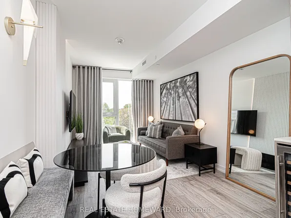 2020 Bathurst St, Toronto, ON