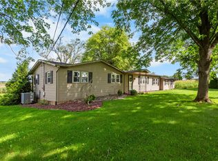 6251 Locust Rd, Bath, PA 18014