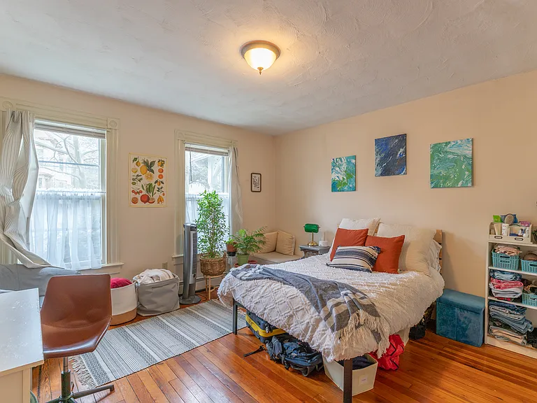 192 Mansfield St #1 — Photo 4