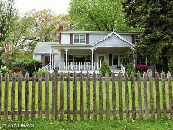 2nd image of 742 Ellsworth Ave