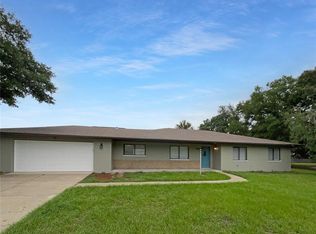 35035 Dolphin Lake Dr, Zephyrhills, FL 33541