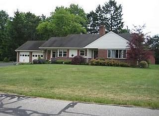 1st image of 25 Scott Cir