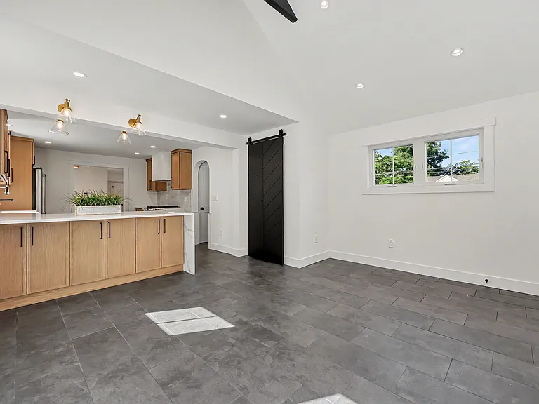 91 Lockwood Rd — Photo 12