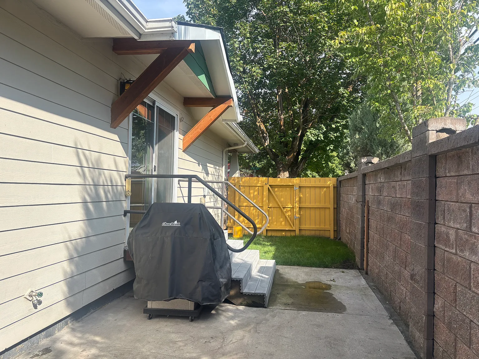 3 bed, 2.5 bath, 2172 sqft, $2,750 — Photo 2
