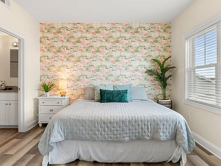 128 Ashworth Ave #309 — Photo 5