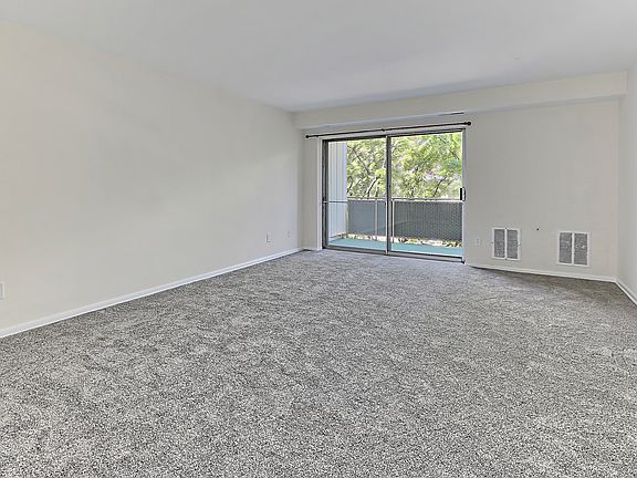 4th image of 1931 N Cleveland St APT 309