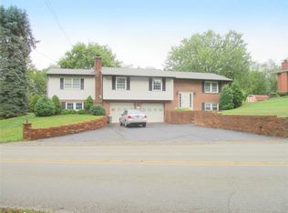 3320 Heights Rd, Aliquippa, PA 15001