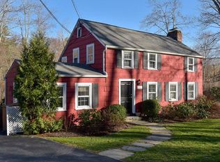 401 Quaker Rd, Chappaqua, NY 10514