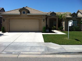 10659 N Spanish Bay Dr, Fresno, CA