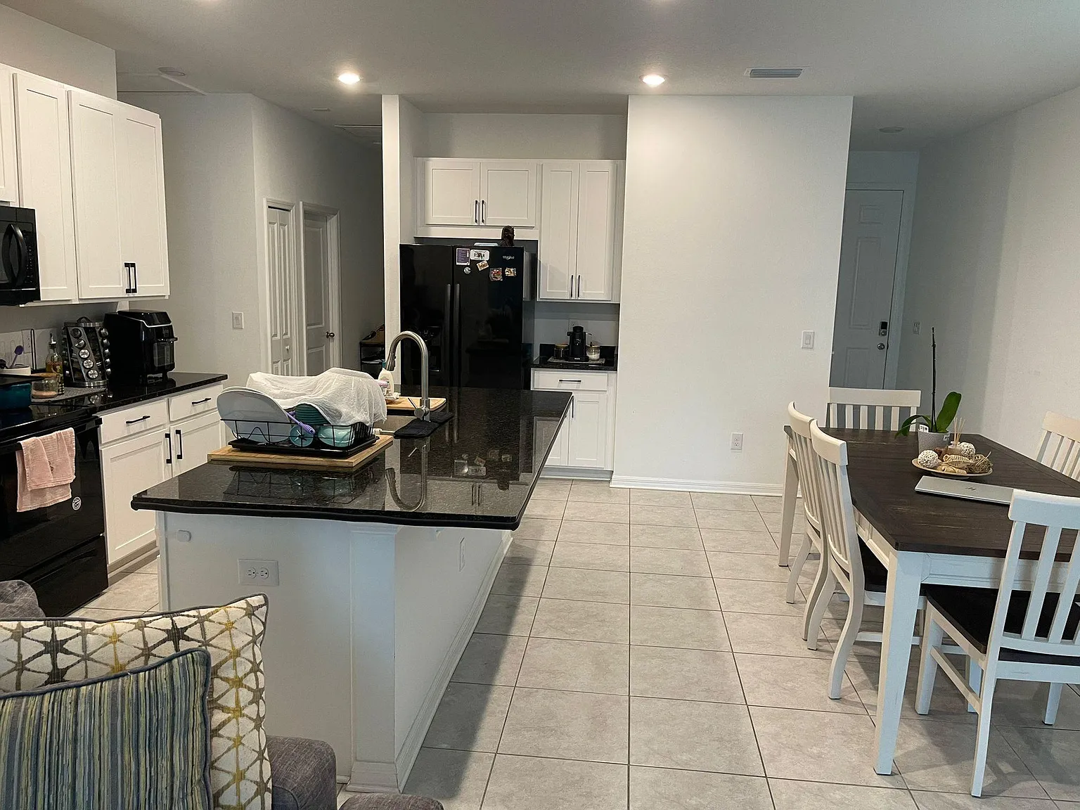 3 bed, 1485 sqft, $2,300 — Photo 3