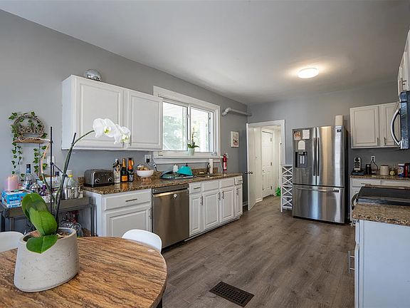 3rd image of 45 Newcastle Rd