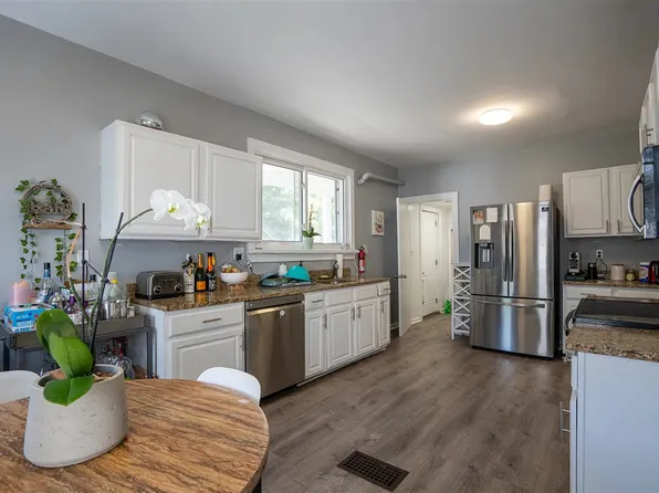40 Newcastle Rd, Brighton, MA 02135