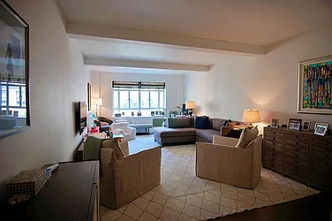 Rented by Domus Realty