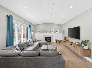 11 Elderberry Ln, Hamilton, ON L0R 1H2