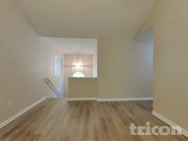 116 Sugar Birch Way — Photo 3