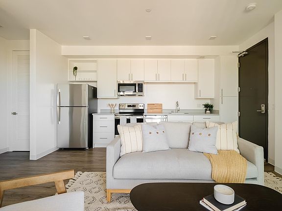 2nd image of 4015 Kansas St #203