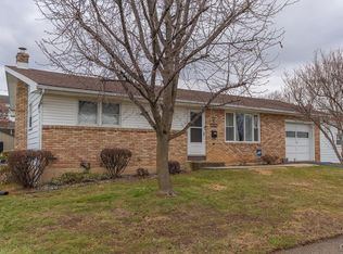 1322 Valley Rd, Bethlehem, PA 18018