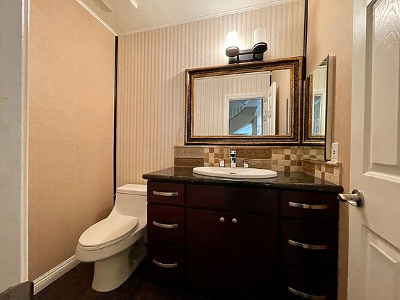 4th image of 1820 S Marengo Ave APT 9