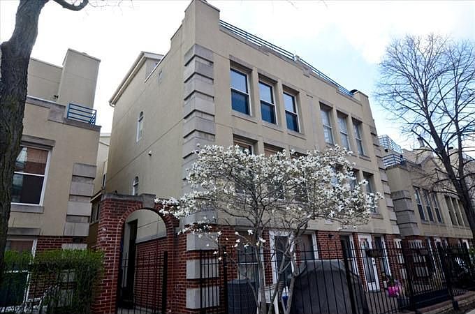 1st image of 1176 S Plymouth Ct APT 2SE