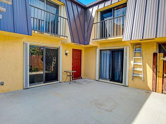 3rd image of 3582 Silver Lace Lane #33