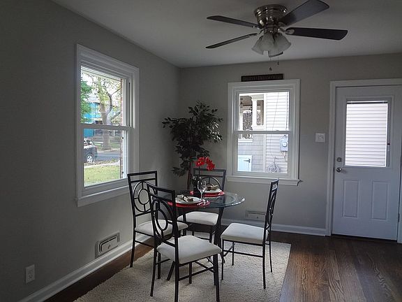 Lots of natural light !!
