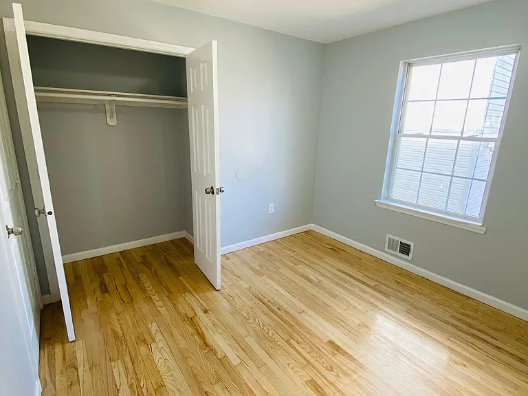 56 Willoughby St — Photo 11