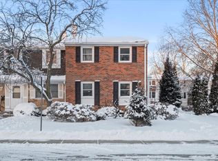 944 Cardiff Ct, Schaumburg, IL 60194