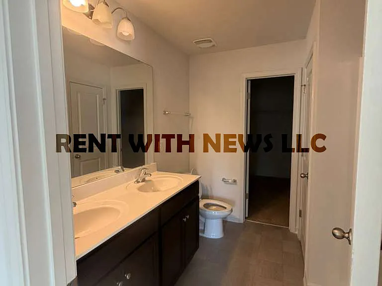 110 Prairie St — Photo 31