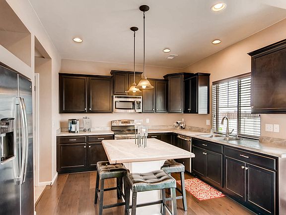 4th image of 4582 Walden Way