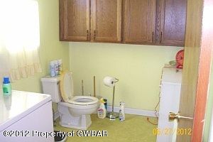 Laundry/Bath Combo
