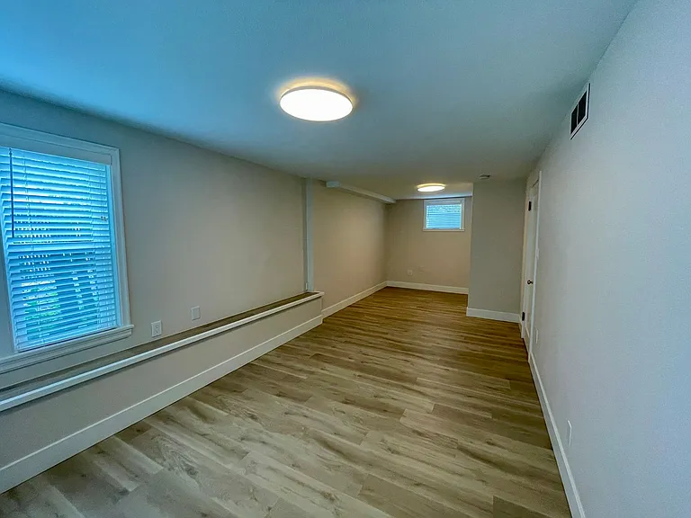 7605 Sunset Cir W — Photo 22