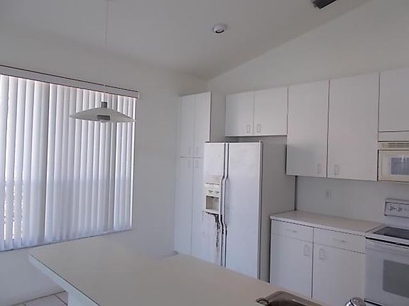 3rd image of 6888 Ashton St