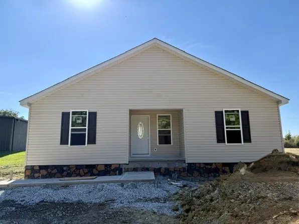 51 Daniel Hollow Rd, Tullahoma, TN 37388