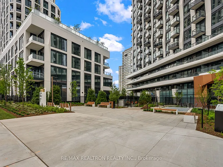 25 Cordova Ave #Penthouse 06 — Photo 46