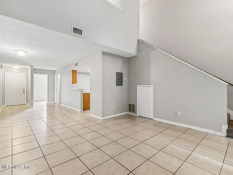 7684 Jana Ln S — Photo 7