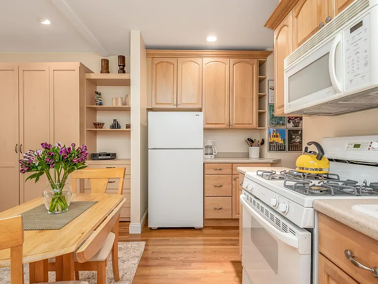 229 Cumberland Ave #4 — Photo 7