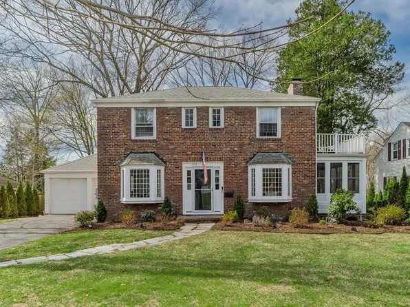 109 Hillcrest Ave, Longmeadow, MA 01106