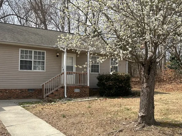 1343 Kilby St, Burlington, NC 27215