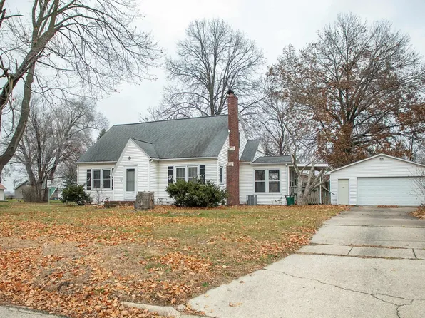 133 E End Ave, Evansdale, IA 50707