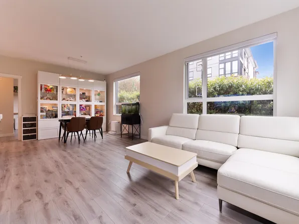 9233 Odlin Rd #112, Richmond, BC V6X 0V4