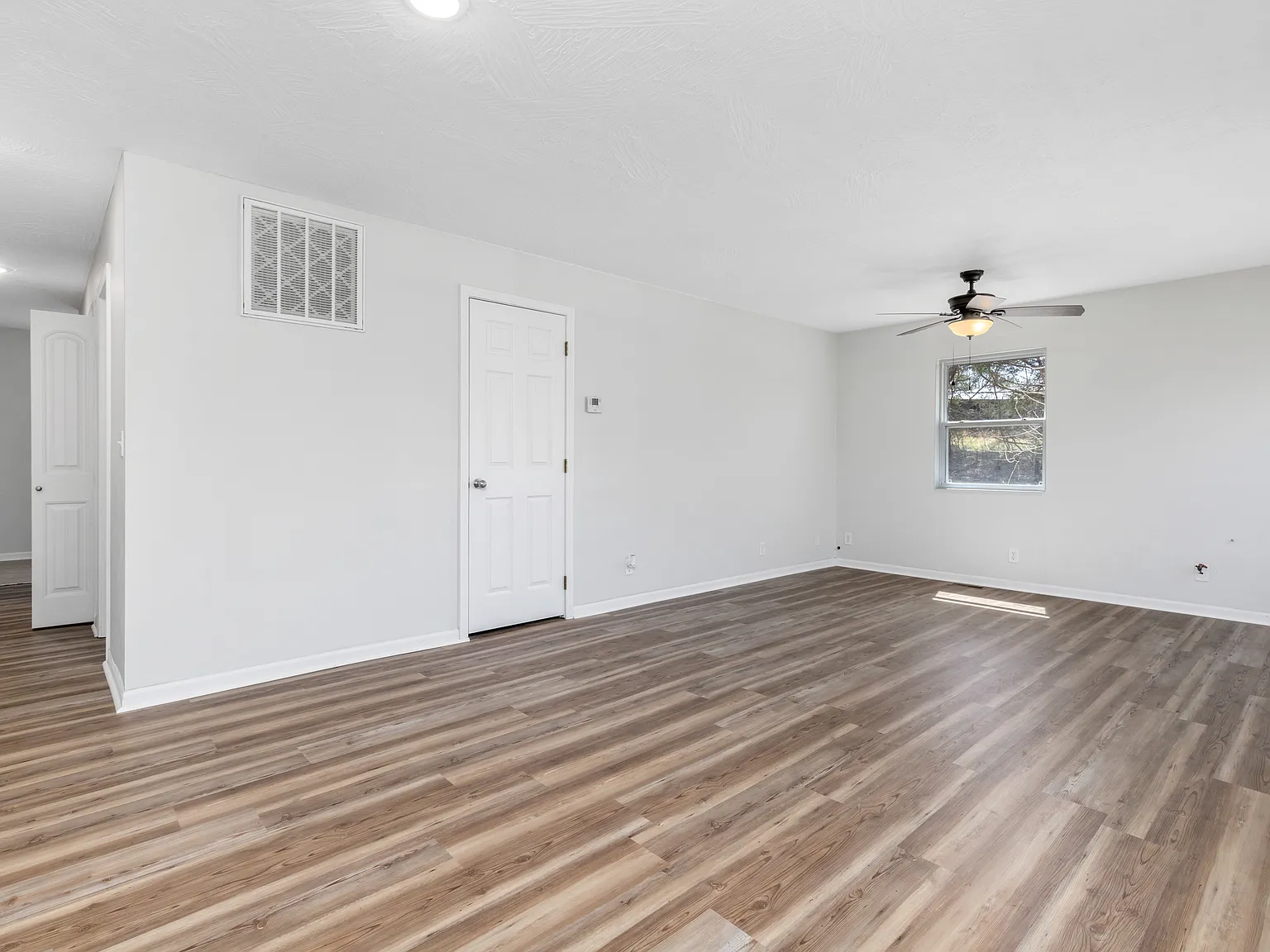 100 Brewer Road - 1 — Photo 2