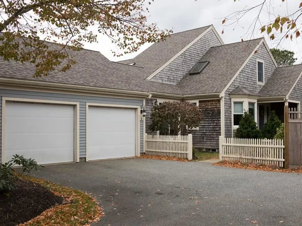 6 Wayside Path, Plymouth, MA 02360