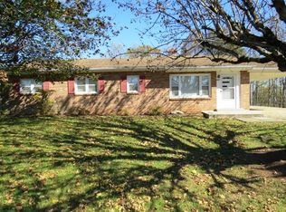 600 Mountain Mist Dr, Martinsville, VA 24112